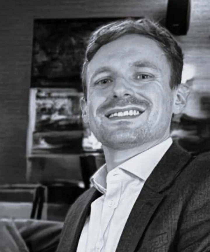 photo of Rob Knowles